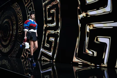 Look 8